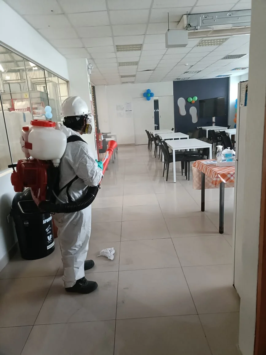 Fumigación de áreas comunes
