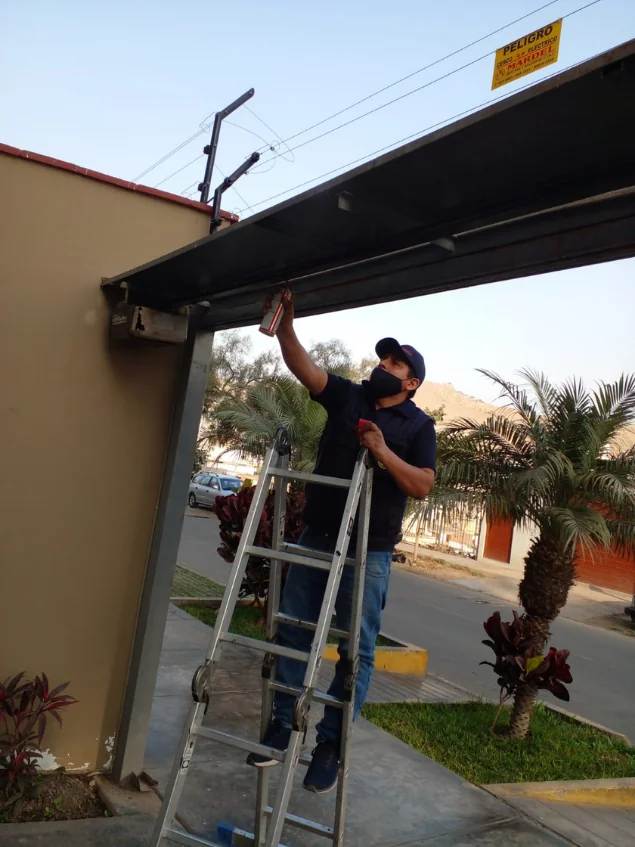 Mantenimiento de puertas vehiculares